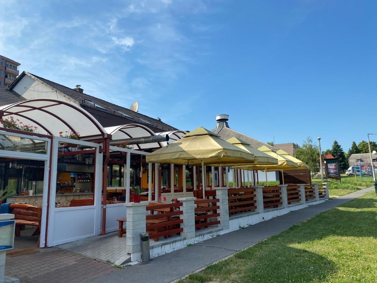 Hotel Kiskakas Etterem Zalaegerszeg Exterior foto
